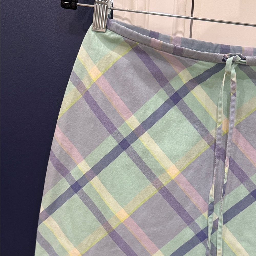 GAP Plaid Skirt in Pastel Blue and Green - Picture 4 of 8